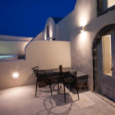 Cupola Suites เอีย ภายนอก รูปภาพ