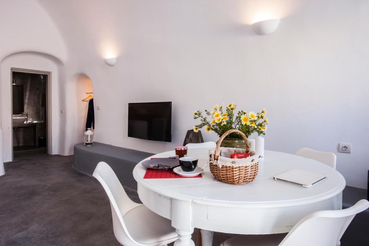 Cupola Suites เอีย ภายนอก รูปภาพ