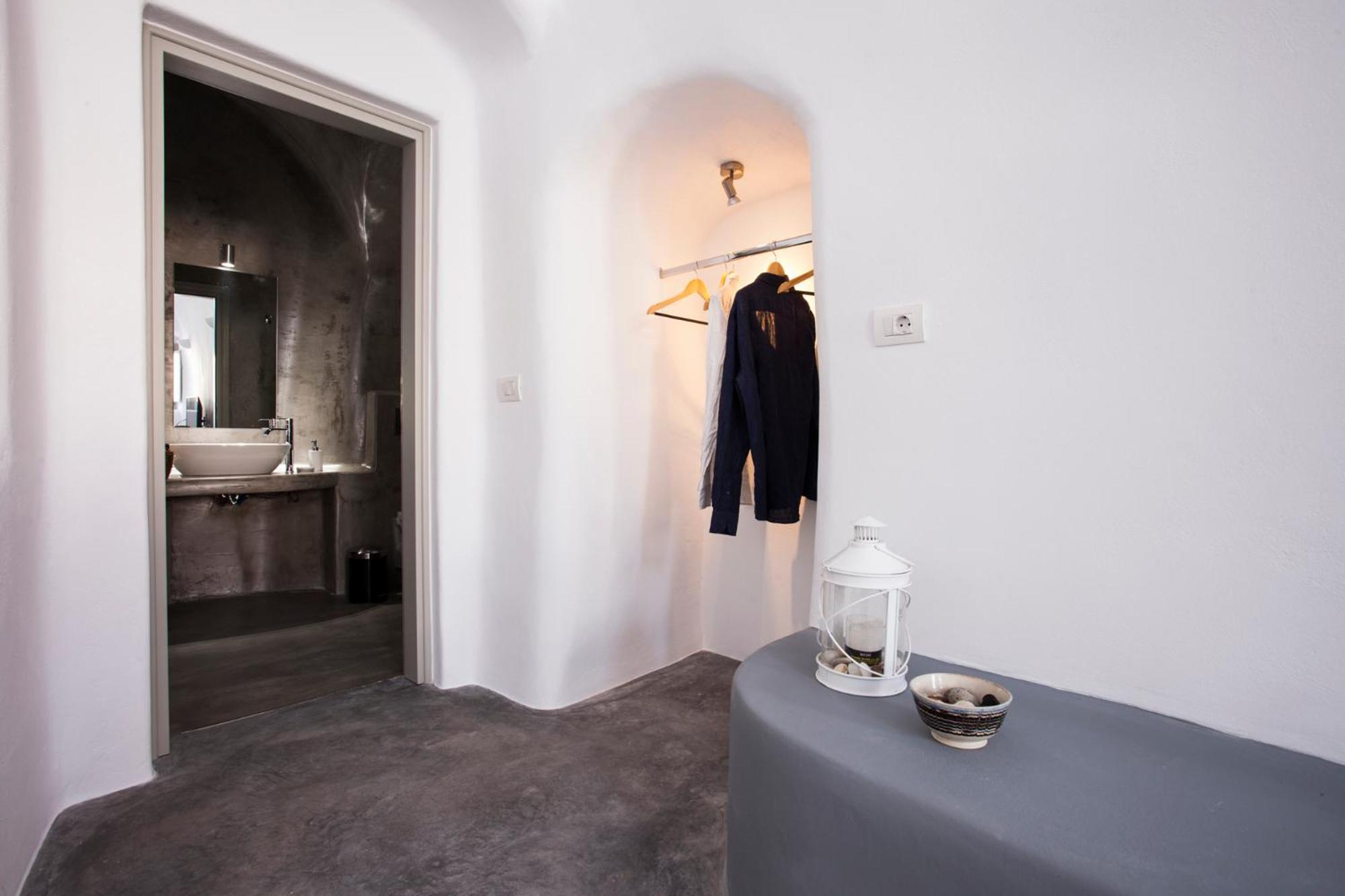 Cupola Suites เอีย ภายนอก รูปภาพ
