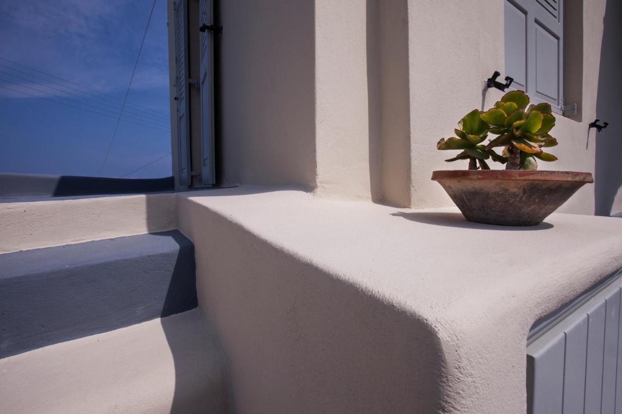 Cupola Suites เอีย ภายนอก รูปภาพ