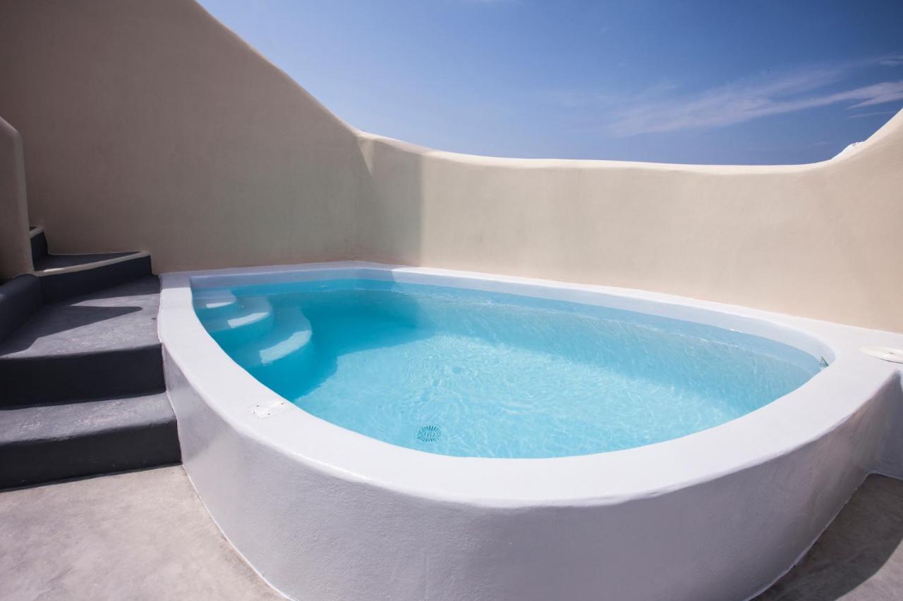 Cupola Suites เอีย ภายนอก รูปภาพ
