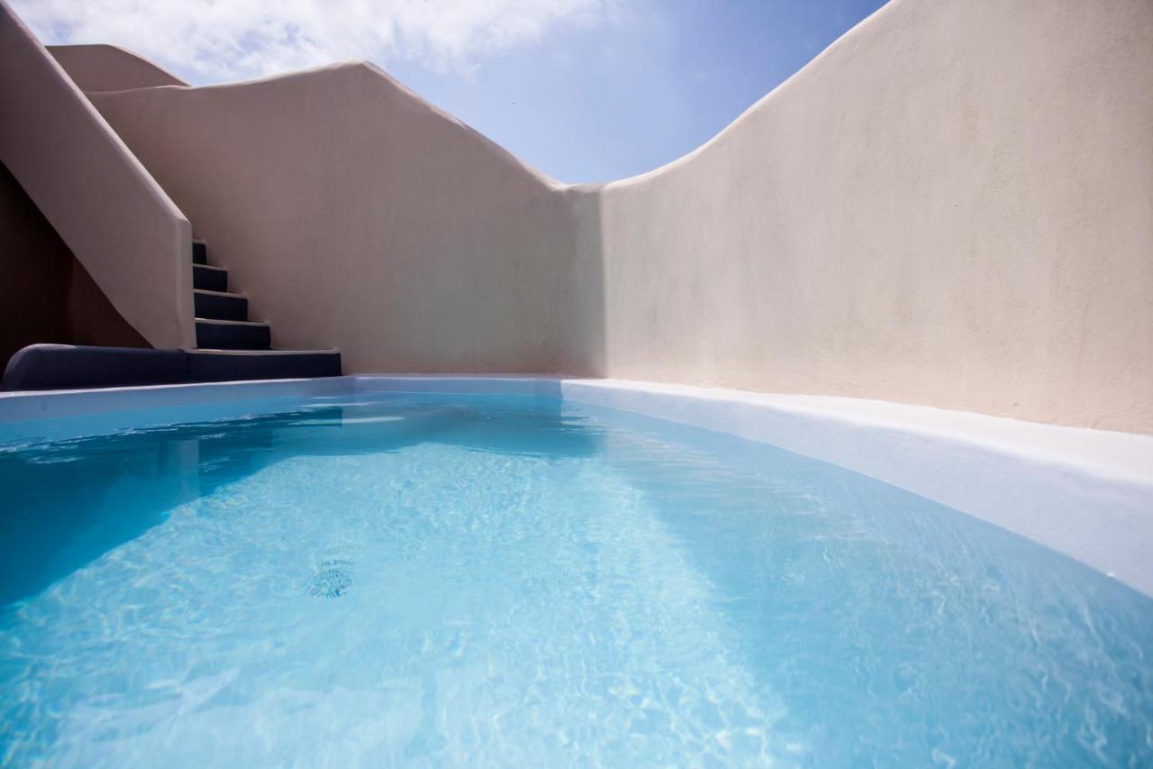 Cupola Suites เอีย ภายนอก รูปภาพ